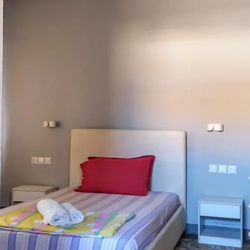 Дом отдыха Phoenix Square Лефкада